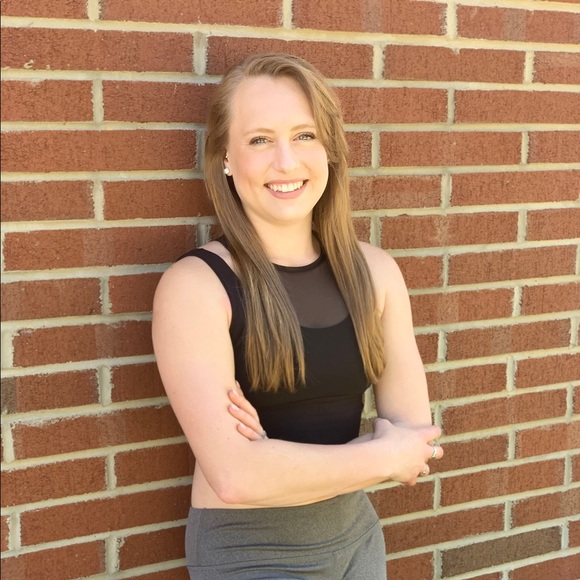 Meet your Posher, Carrie - Picture 2 of 11